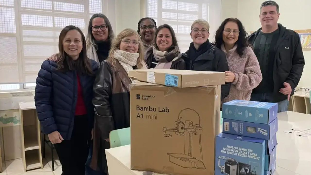 RS: Seis escolas públicas recebem impressoras 3D para laboratórios em Pelotas